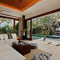 Modern Balinese villa with large garden in Ungasan for sale. Villas in Bali for Sale: Вилла в Bukit South, Балиан за 504 тыс. USD. Freehold. Предварительный просмотр фото #1