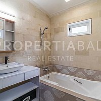 Balinese Style Family Home In Berawa. Villas in Bali for Sale: Вилла в Берава (Чангу), Балиан за 503 тыс. USD. Freehold. Предварительный просмотр фото #13