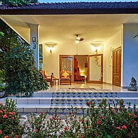 Oceanfront freehold villa in North Bali. Villas in Bali for Sale: Vila di dalam North Bali, Bali untuk 5,3 Miliar IDR. Freehold. Pratinjau foto #11