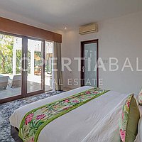 Modern Balinese Villa In Bumbak. Villas in Bali for Sale: Вилла в Умалас, Балиан за 325 тыс. USD. Leasehold. Предварительный просмотр фото #8