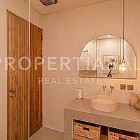 Amazing Tropical Inspired Villa In The Heart Of Bumbak. Villas in Bali for Sale: Вилла в Умалас, Балиан за 234 тыс. USD. Leasehold. Предварительный просмотр фото #20