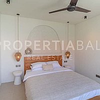 Amazing Tropical Inspired Villa In The Heart Of Bumbak. Villas in Bali for Sale: Вилла в Умалас, Балиан за 234 тыс. USD. Leasehold. Предварительный просмотр фото #15