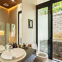 Luxury living amidst lush jungle in Buwit. Villas in Bali for Sale: Вилла в Танах Лот (Табанан), Балиан за 1440 тыс. USD. Freehold. Предварительный просмотр фото #4