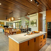 Luxury living amidst lush jungle in Buwit. Villas in Bali for Sale: Вилла в Танах Лот (Табанан), Балиан за 1440 тыс. USD. Freehold. Предварительный просмотр фото #5