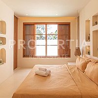 Charming Mediterranean Villa In Tumbak Bayuh. Villas in Bali for Sale: Вилла в Tumbak Bayuh, Балиан за 14,1 млн. RUB. Leasehold. Предварительный просмотр фото #7