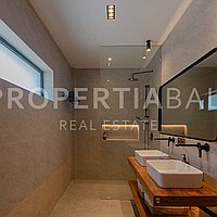 Outstanding Industrial Style Family Villa In Berawa. Villas in Bali for Sale: Вилла в Берава (Чангу), Балиан за 801 тыс. USD. Leasehold. Предварительный просмотр фото #15