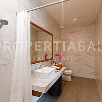 Balinese Contemporary Family Home In Berawa. Villas in Bali for Sale: Вилла в Берава (Чангу), Балиан за 361 тыс. USD. Leasehold. Предварительный просмотр фото #5