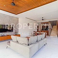 Stunning Modern Family Home In Uluwatu. Villas in Bali for Sale: Вилла в Улувату, Балиан за 40,9 млн. RUB. Freehold. Предварительный просмотр фото #21