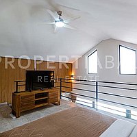Modern Loft In The Heart Of Bumbak. Villas in Bali for Sale: Вилла в Умалас, Балиан за 110 тыс. USD. Leasehold. Предварительный просмотр фото #4