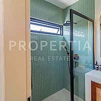 Modern Tropical Villa In Tumbak Bayuh. Villas in Bali for Sale: Вилла в Tumbak Bayuh, Балиан за 235 тыс. USD. Leasehold. Предварительный просмотр фото #9