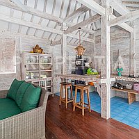 Beautiful Joglo Style Villa In Ungasan. Villas in Bali for Sale: Вилла в Унгасан, Балиан за 127 тыс. USD. Leasehold. Предварительный просмотр фото #1