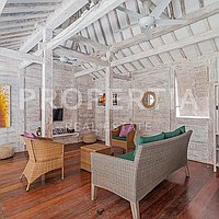 Beautiful Joglo Style Villa In Ungasan. Villas in Bali for Sale: Vila di dalam Ungasan, Bali untuk 2,2 Miliar IDR. Leasehold. Pratinjau foto #1