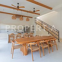 Amazing Modern Tropical Villa In Padonan. Villas in Bali for Sale: Вилла в Padonan, Балиан за 407 тыс. USD. Leasehold. Предварительный просмотр фото #2