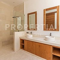 Amazing Modern Tropical Villa In Padonan. Villas in Bali for Sale: Вилла в Padonan, Балиан за 407 тыс. USD. Leasehold. Предварительный просмотр фото #6