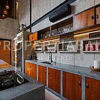 Stunning Modern Industrial Villa In Babakan. Villas in Bali for Sale: Вилла в Babakan, Балиан за 402 тыс. USD. Leasehold. Предварительный просмотр фото #4