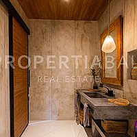 Stunning Modern Industrial Villa In Babakan. Villas in Bali for Sale: Вилла в Babakan, Балиан за 402 тыс. USD. Leasehold. Предварительный просмотр фото #17