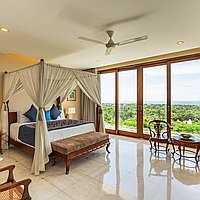 Luxury hillside villa with breathtaking ocean views in Labuan Sait. Villas in Bali for Sale: Вилла в Балиан за 104,6 млн. RUB. Freehold. Предварительный просмотр фото #14