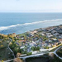 Luxurious cliffside villa with stunning ocean views near Pandawa beach. Villas in Bali for Sale: Вилла в Bukit South, Балиан за 2294 тыс. USD. Freehold. Предварительный просмотр фото #2