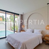 Stunning Modern Family Villa In Umalas. Villas in Bali for Sale: Вилла в Умалас, Балиан за 287 тыс. USD. Leasehold. Предварительный просмотр фото #15