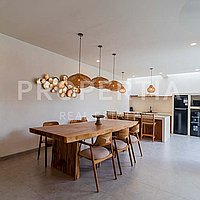 Stunning Modern Family Villa In Umalas. Villas in Bali for Sale: Вилла в Умалас, Балиан за 287 тыс. USD. Leasehold. Предварительный просмотр фото #2