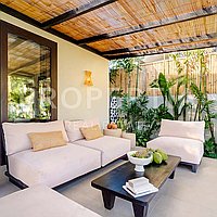 Tropical Inspired Family Villa In Bingin. Villas in Bali for Sale: Вилла в Бингин, Балиан за 812 тыс. USD. Leasehold. Предварительный просмотр фото #2