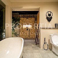 Tropical Inspired Family Villa In Bingin. Villas in Bali for Sale: Вилла в Бингин, Балиан за 63,7 млн. RUB. Leasehold. Предварительный просмотр фото #10