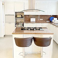 European Style Four Bedroom Villa in Uluwatu’s Secure Area. Villas in Bali for Sale: Вилла в Пекату, Балиан за 579 тыс. USD. Leasehold. Предварительный просмотр фото #8