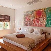 Elegant French-Designed Villa In Pererenan. Villas in Bali for Sale: Вилла в Переренан (Чангу), Балиан за 1092 тыс. USD. Leasehold. Предварительный просмотр фото #5