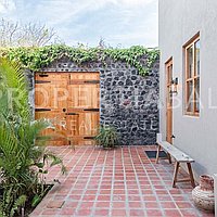 Elegant French-Designed Villa In Pererenan. Villas in Bali for Sale: Вилла в Переренан (Чангу), Балиан за 85,8 млн. RUB. Leasehold. Предварительный просмотр фото #20