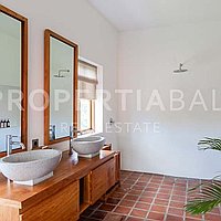 Elegant French-Designed Villa In Pererenan. Villas in Bali for Sale: Вилла в Переренан (Чангу), Балиан за 85,8 млн. RUB. Leasehold. Предварительный просмотр фото #8