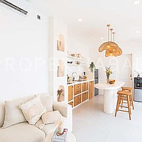 Beautiful Tropical Inspired Villa In Pererenan. Villas in Bali for Sale: Вилла в Переренан (Чангу), Балиан за 13,6 млн. RUB. Leasehold. Предварительный просмотр фото #1