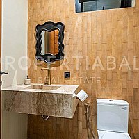 Stunning Mediterranean Finished Villa In The Heart Of Pererenan. Villas in Bali for Sale: Вилла в Переренан (Чангу), Балиан за 224 тыс. USD. Leasehold. Предварительный просмотр фото #1