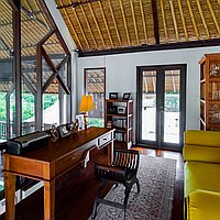 Unparalleled Opportunity: Freehold Four-Bedroom Villa with Deluxe Design on Expansive 1540 sqm Land, Proximity to Sanur Beach. Villas in Bali for Sale: Вилла в Санур, Балиан за 1245 тыс. USD. Freehold. Предварительный просмотр фото #4