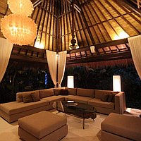 Tropical riverfront villa in Padang Galak, North of Sanur. Villas in Bali for Sale: Вилла в Санур, Балиан за 1185 тыс. USD. Freehold. Предварительный просмотр фото #7