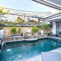 Contemporary design 2-bedroom villa steps from the beach in Sanur. Villas in Bali for Sale: Вилла в Санур, Балиан за 350 тыс. USD. Leasehold. Предварительный просмотр фото #2