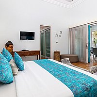 Contemporary design 2-bedroom villa steps from the beach in Sanur. Villas in Bali for Sale: Вилла в Санур, Балиан за 27,4 млн. RUB. Leasehold. Предварительный просмотр фото #9