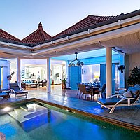 Contemporary design 2-bedroom villa steps from the beach in Sanur. Villas in Bali for Sale: Вилла в Санур, Балиан за 350 тыс. USD. Leasehold. Предварительный просмотр фото #1