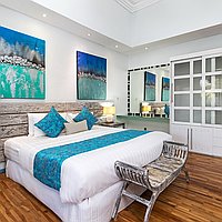 Contemporary design 2-bedroom villa steps from the beach in Sanur. Villas in Bali for Sale: Вилла в Санур, Балиан за 27,4 млн. RUB. Leasehold. Предварительный просмотр фото #11