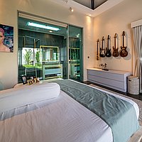 Elegant 4-bedroom villa with modern comfort in central Sanur. Villas in Bali for Sale: Вилла в Санур, Балиан за 56,5 млн. RUB. Leasehold. Предварительный просмотр фото #12