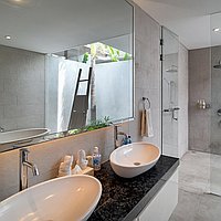 Exquisite Four – Bedroom Villa in Seminyak’s Most Prestigious Locale – Set on 450 sqm. Villas in Bali for Sale: Вилла в Семиньяк, Балиан за 365 тыс. USD. Leasehold. Предварительный просмотр фото #9