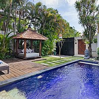 Newly Renovated Double Storey Two-Bedroom Hidden Gem in Central Seminyak – Rarely Offered and Ready Now. Villas in Bali for Sale: Вилла в Семиньяк, Балиан за 20,3 млн. RUB. Leasehold. Предварительный просмотр фото #1