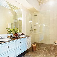 Exceptional Beachside Investment: Two Villas in a Prime Location for the Price of One! Steps from Seminyak Beach. Villas in Bali for Sale: Вилла в Семиньяк, Балиан за 485 тыс. USD. Leasehold. Предварительный просмотр фото #25