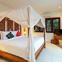 High-Quality Four-Bedroom Villa in Prime Legian Locale, Super Holiday Villa or High Yielding Investment. Villas in Bali for Sale: Вилла в Семиньяк, Балиан за 599 тыс. USD. Leasehold. Предварительный просмотр фото #6