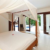 High-Quality Four-Bedroom Villa in Prime Legian Locale, Super Holiday Villa or High Yielding Investment. Villas in Bali for Sale: Вилла в Семиньяк, Балиан за 599 тыс. USD. Leasehold. Предварительный просмотр фото #8