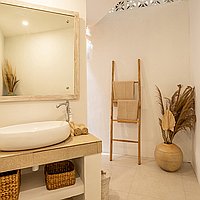 Newly Renovated 3 Bed Seminyak Holiday Investment Villa with Long Lease. Villas in Bali for Sale: Вилла в Семиньяк, Балиан за 325 тыс. USD. Leasehold. Предварительный просмотр фото #12