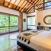 Versatile luxury 5-bedroom freehold villa in Seminyak. Villas in Bali for Sale: Вилла в Семиньяк, Балиан за 2603 тыс. USD. Freehold. Предварительный просмотр фото #1