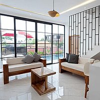 Exclusive three-bedroom villa in prime Seminyak location. Villas in Bali for Sale: Вилла в Семиньяк, Балиан за 201 тыс. USD. Leasehold. Предварительный просмотр фото #2