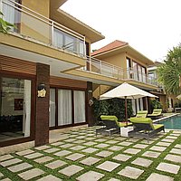 Villa complex in prime Seminyak location for lease. Villas in Bali for Sale: Вилла в Семиньяк, Балиан за 1565 тыс. USD. Leasehold. Предварительный просмотр фото #12