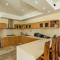 Sophisticated 4-bedroom Seminyak sanctuary for lease. Villas in Bali for Sale: Вилла в Семиньяк, Балиан за 415 тыс. USD. Leasehold. Предварительный просмотр фото #6