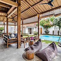 Charming traditional-modern villa steps from Petitenget Beach. Villas in Bali for Sale: Вилла в Семиньяк, Балиан за 474 тыс. USD. Leasehold. Предварительный просмотр фото #4